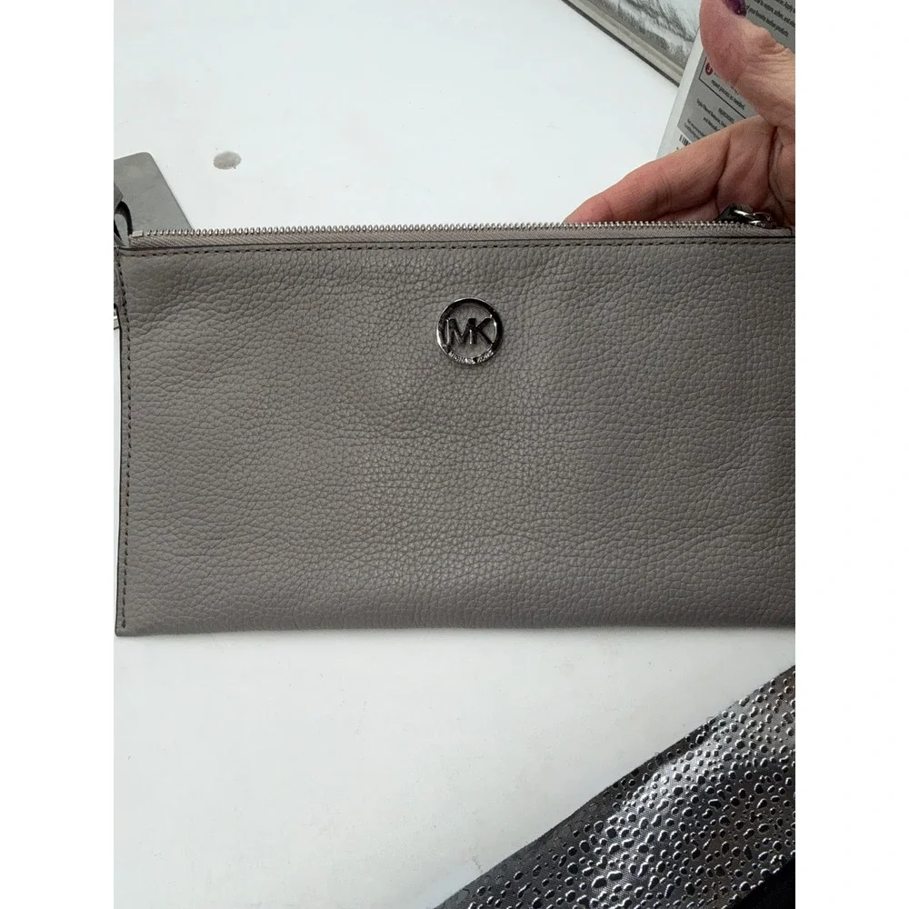 Michael Kors Adele Grey Pebbled Leather Large Zip Clutch Wristlet Silver Logo